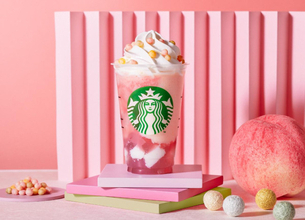 スタバ、初の「ひなまつり フラペチーノ」本日発売！ “ふわサク”おいり風3色あられをトッピング