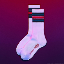 『ストレンジャー・シングス』×「ファミマ」コラボウェア発売！　初の“文具シリーズ”も登場