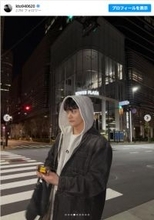 “韓国の人気俳優”が変装なしで東京満喫！　『ウ・ヨンウ弁護士は天才肌』など出演