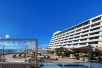 沖縄に“車移動に頼らない都市型リゾート”誕生へ！　海を望むルーフトップやサウナなど展開