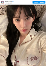 LE SSERAFIM サクラが“黒髪ロングヘア”にイメチェン！　「女神」「天才すぎる」とファンもん絶