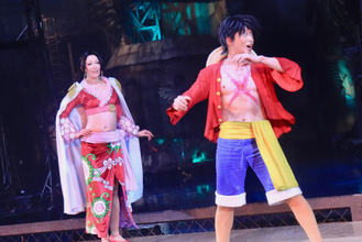 USJ『ONE PIECE』プレミアショー開幕！　ハンコック目玉の今年は「かわいい」の声が続出〈取材レポ〉