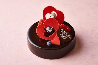 “Suicaのペンギン”バレンタイン商品登場！　ケーキ＆チョコボンボンが期間限定で