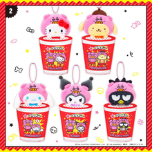 サンリオキャラクターたちが“ブタメンくん”に!?　ミニポーチや巾着など全18アイテム登場