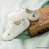 「『ムーミン』×「ルコックスポルティフ」コラボに新作！　リトルミイなどをあしらったスニーカー2型登場」の画像1