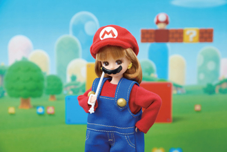 リカちゃん×『スーパーマリオ』がコラボ！　ピーチ姫の髪型や青い瞳など細部まで表現