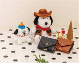 「“スヌーピー”のお正月グッズが超かわいい！　2026年の干支「午」にちなんだぬいぐるみポーチなど登場」の画像1