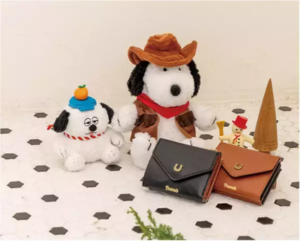 “スヌーピー”のお正月グッズが超かわいい！　2026年の干支「午」にちなんだぬいぐるみポーチなど登場