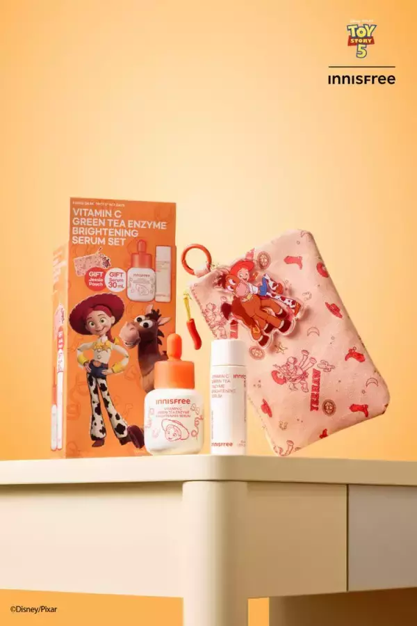 『トイ・ストーリー』×「イニスフリー」がコラボ！　ジェシーのポーチ付き美容液など登場へ