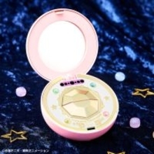 『ひみつのアッコちゃん』テクマクマヤコン　大人のためのなりきり仕様で初商品化