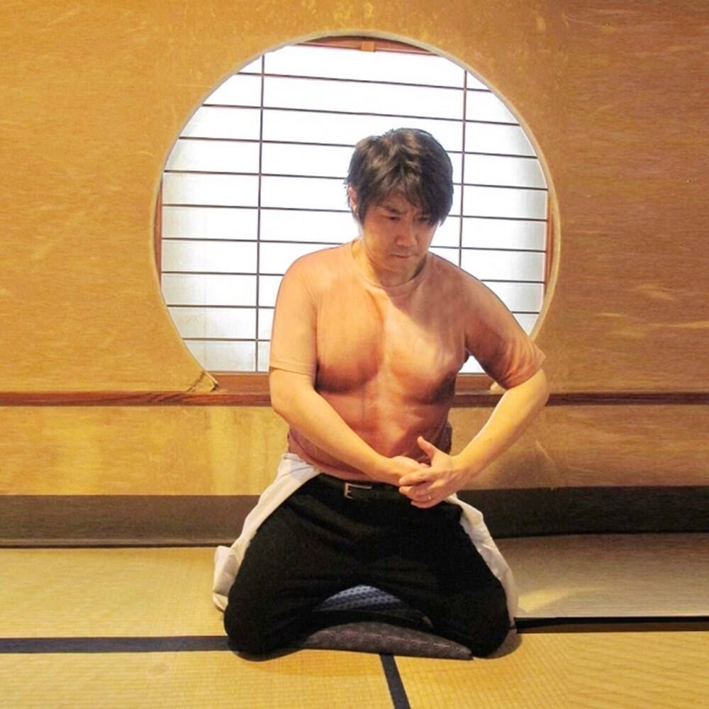 土下座を超えるお詫びの仕方 最上級の謝罪ができる 切腹tシャツ が悪ノリしすぎ 16年12月2日 エキサイトニュース