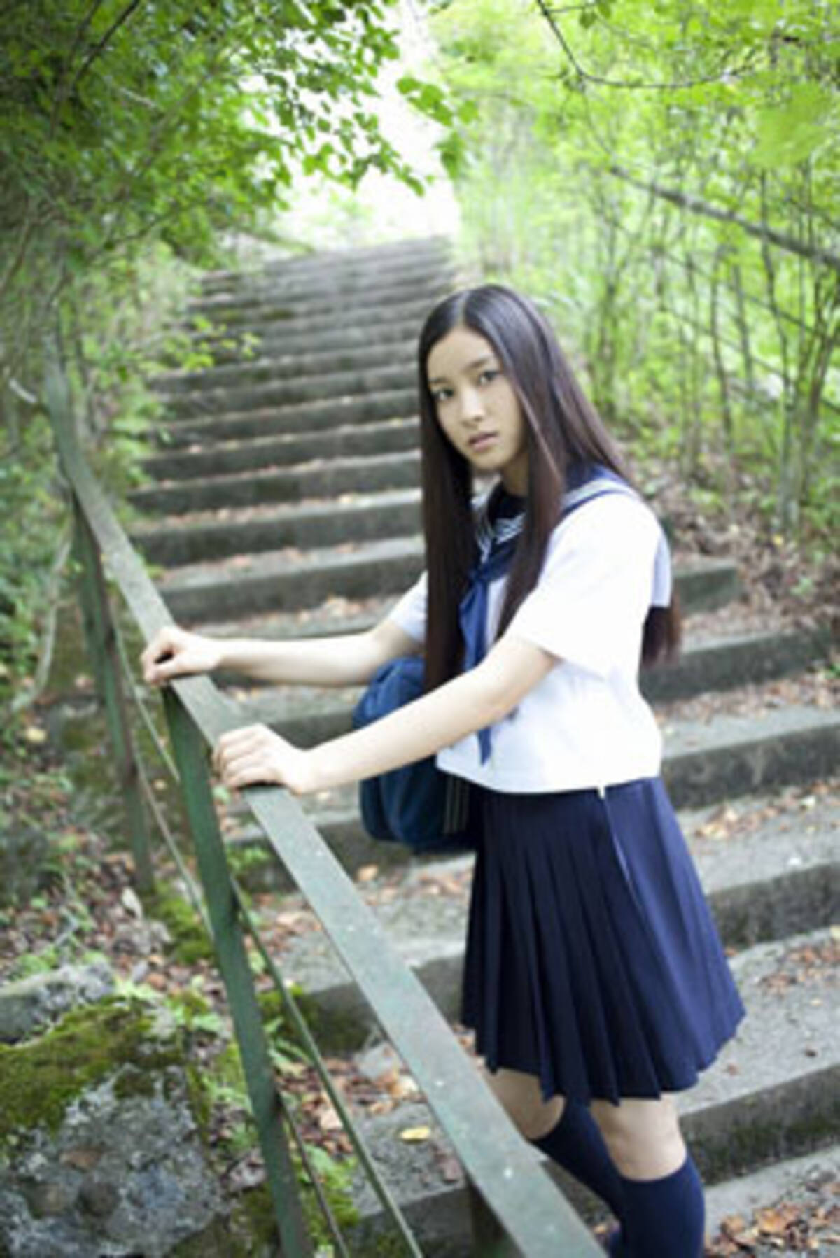 鈴木先生 ヒロイン役で話題の美少女 土屋太鳳 が初写真集をリリース 11年10月13日 エキサイトニュース