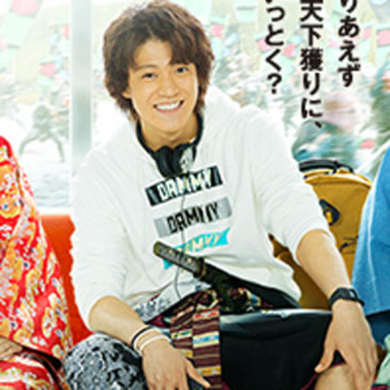 小栗旬が 信長協奏曲 では右利きに 左利き 俳優の演技に注目 14年11月24日 エキサイトニュース