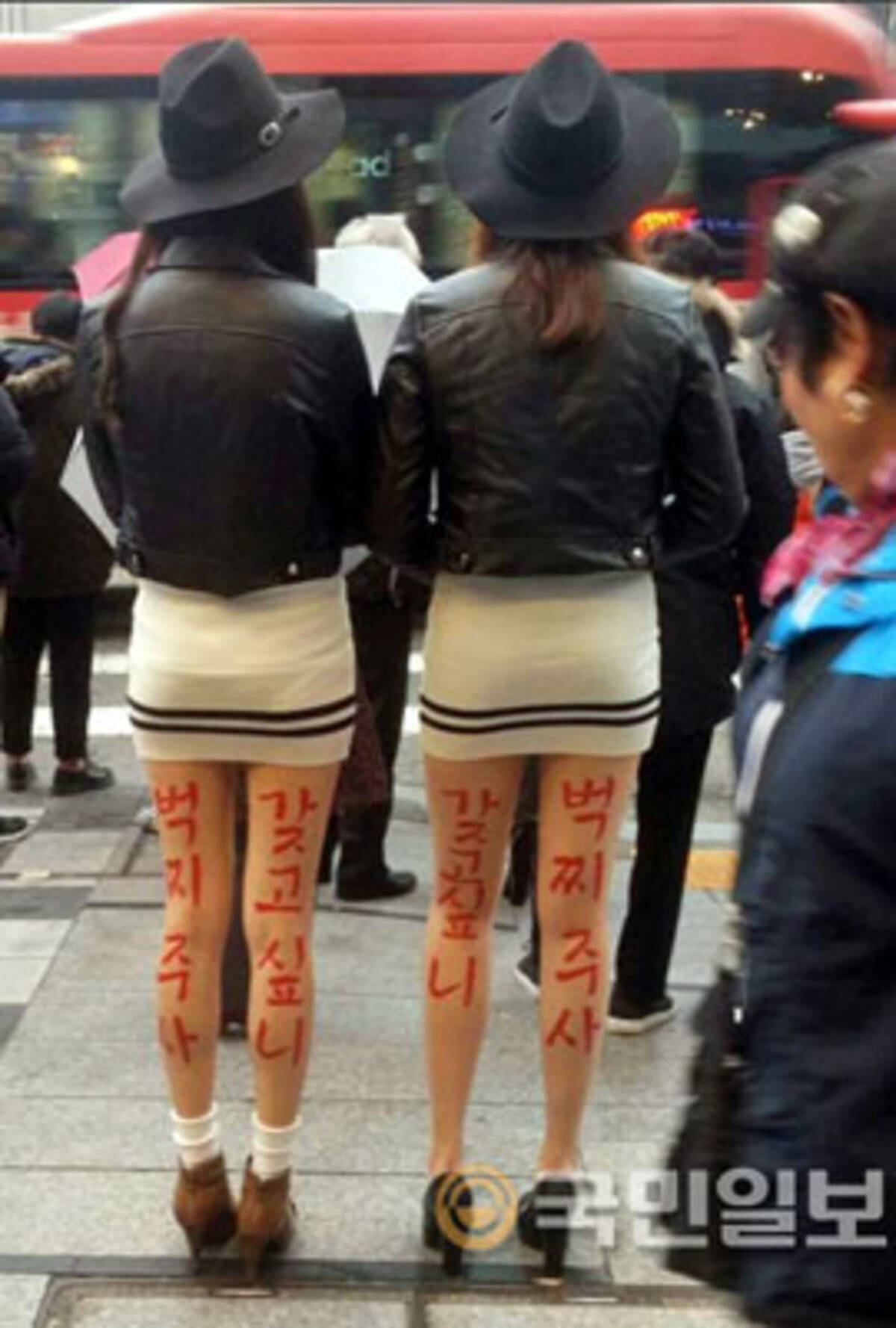 氾濫する整形外科 やりすぎ 広告写真の裏に 韓国人を悩ます ルックス至上主義 15年11月26日 エキサイトニュース