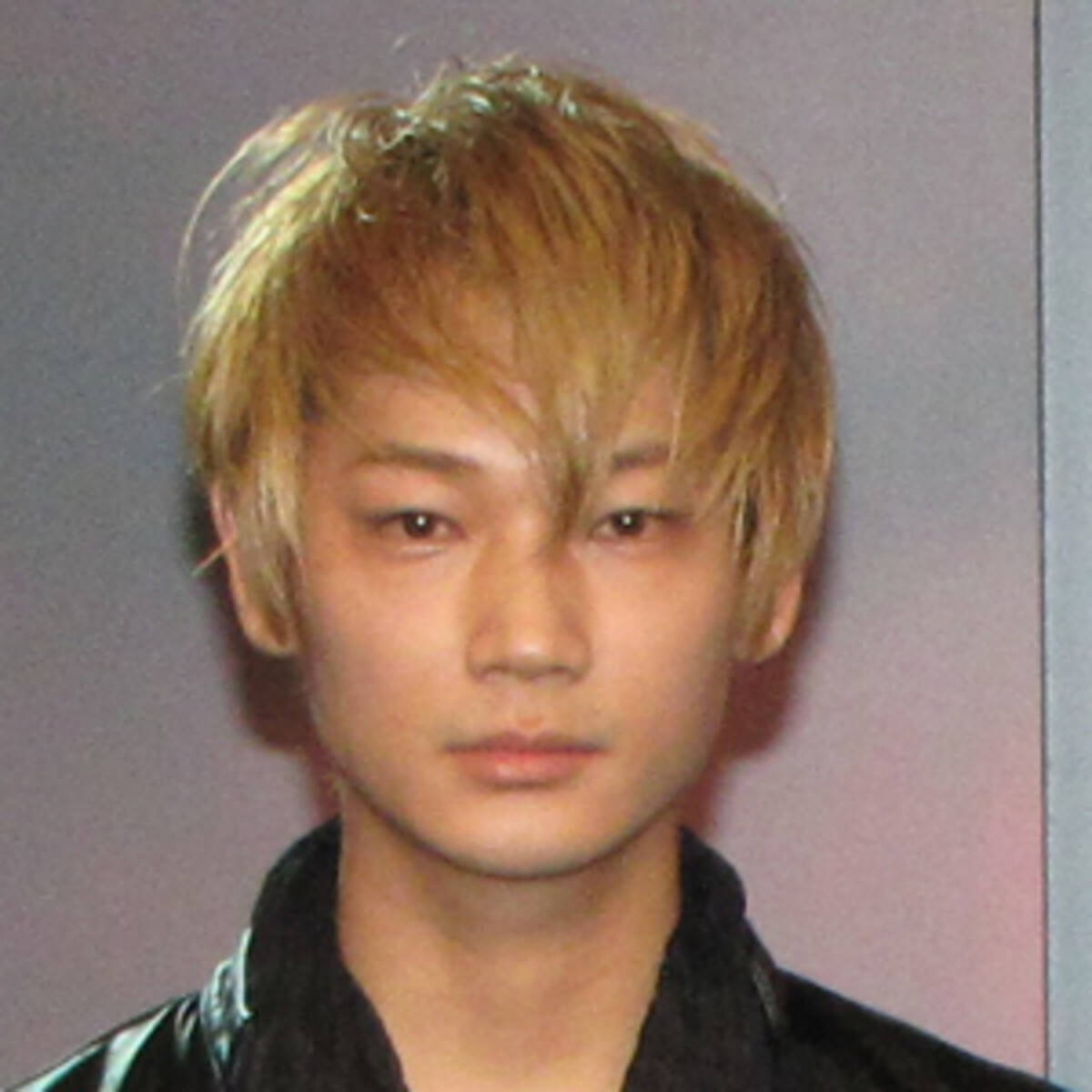 女グセ キャバで放尿 性格オレ様 日本一のワル 綾野剛が主演映画で私生活を生かす 15年12月4日 エキサイトニュース