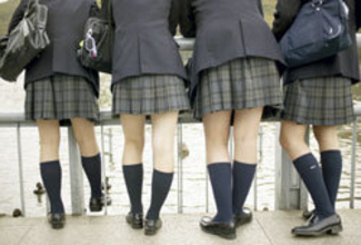 学校の治安を守るはずが……韓国スクールポリスが女子高生と“イケナイ関係”に！