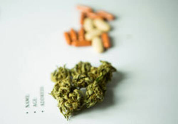 元チェッカーズ武内享の長男 また薬物逮捕 親しかった有名俳優の娘 とは 16年8月17日 エキサイトニュース