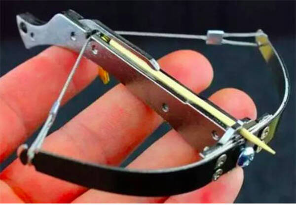 空き缶も貫通 危険すぎる つまようじボーガン が中国の子どもたちの間で大流行中 17年6月23日 エキサイトニュース 空き缶も貫通 危険すぎる つまようじボーガン が中国の子どもたちの間で大流行中 17年6月23日 エキサイトニュース