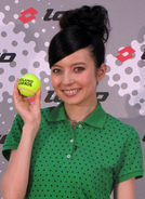 ベッキー、いきなりの“無計画妊娠”であの時以来に所属事務所は困惑の裏事情