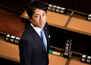 “親友”滝クリとは絶縁か⁉ 小泉進次郎の不倫相手がネット上で特定されて大打撃