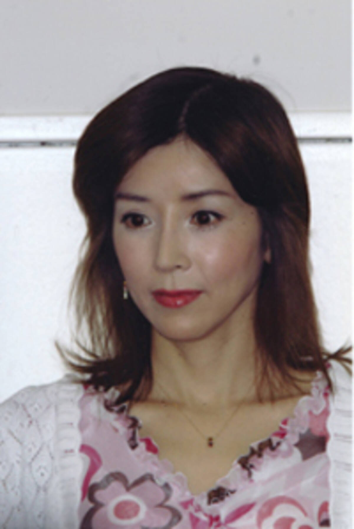 川島なお美さん 香典返しは シナモンの焼き菓子 夫 鎧塚さんが綴った秘話とは 15年11月26日 エキサイトニュース