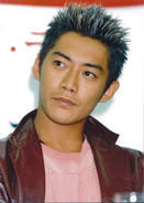 松嶋菜々子と反町隆史 娘の運動会で目立たないようにするも目立つ 18年5月30日 エキサイトニュース