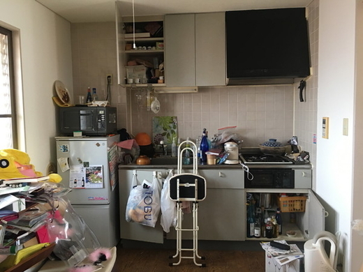 カップ麺の汁が腐った汚部屋に住む 普通のサラリーマン あたしが出会った男たち 17年4月5日 エキサイトニュース