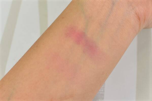 【100均ずぼらシュラン】ダイソー「エスポルール パウダーチーク」で程よい“血色感”をゲット!