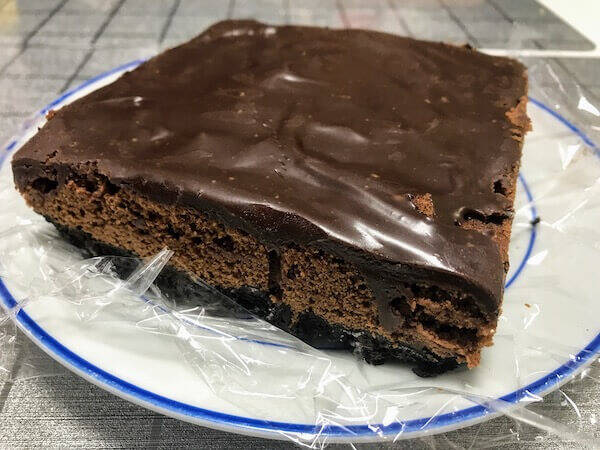山本ゆりさん 三層の生チョコケーキ 作ってみたら 天才レシピすぎた レンチンだけなのに感動のおいしさ 年4月15日 エキサイトニュース