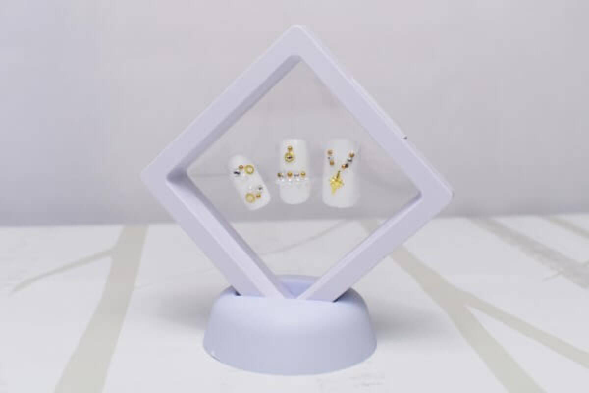 100均ずぼらシュラン セリア ネイルディスプレイスタンド なら爪だけでなく自室も彩れる 年5月13日 エキサイトニュース 100均ずぼらシュラン セリア ネイルディスプレイスタンド なら爪だけでなく自室も彩れる 年5月13日 エキサイトニュース