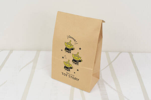 100均ずぼらシュラン ダイソー 角底クラフトバッグ M トイ ストーリー エイリアンがかわいい レトロ感がおしゃれ 年7月14日 エキサイトニュース 2 2