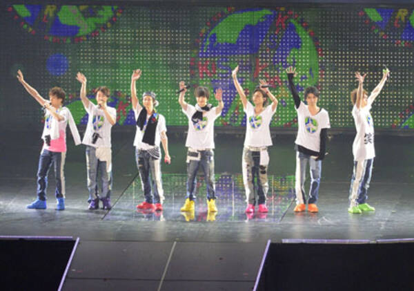 Kis My Ft2 新曲売り上げ初日8万枚スタートで ヤバくない とファン衝撃 Seventeenファンから パクリ 指摘も 21年9月16日 エキサイトニュース