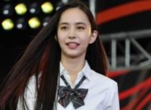 「ジャ…ジャンヌ・ダルクだ…」井桁弘恵「人生初」甲冑姿に驚きの声「最高にお似合い」「アニメキャラみたい」