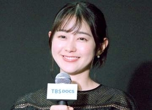 「サンジャポ」若林有子アナ　1日署長のポリス制服がハマリすぎてて二度見　まさかの美しさ
