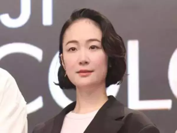 黒木華の隣の女優だれ？！フジ特番出演、桜色ブラウスの野呂佳代が美しすぎた！月10「銀河の一票」で大役、黒木とバディ