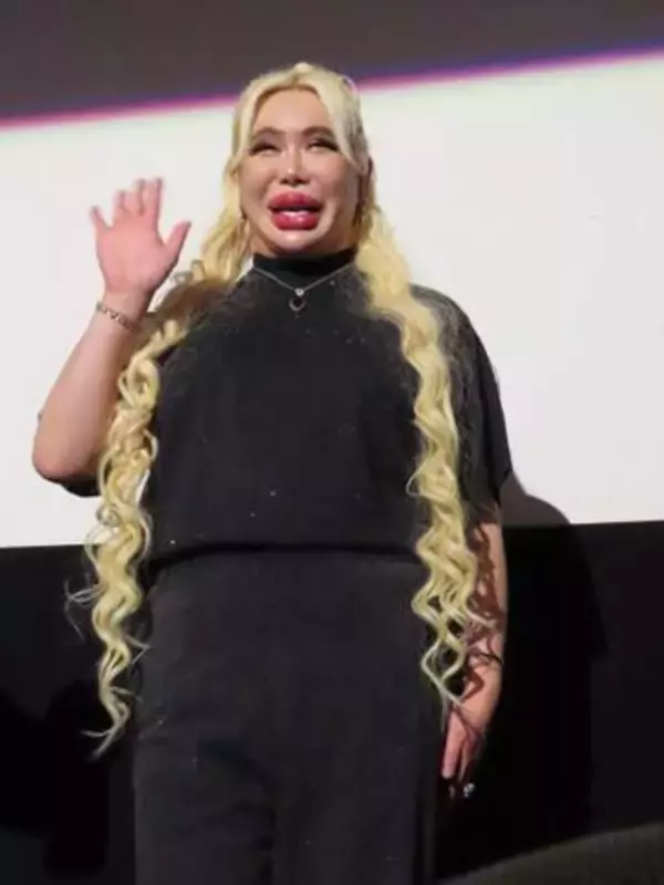 アレン様　居眠りタクシー乗車で「命の危機」「（スピードが）70キロになったり40キロになったり…」