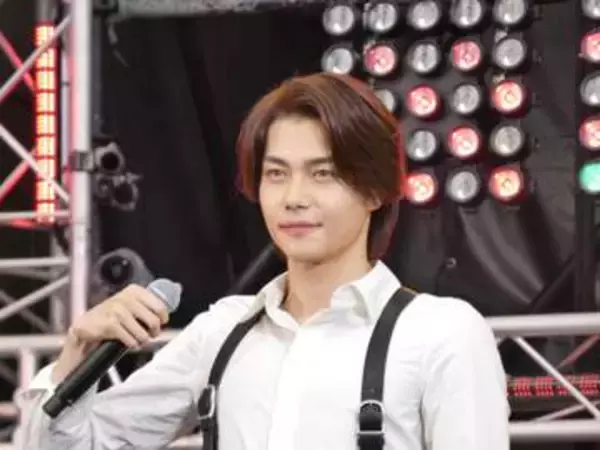 仮面ライダーゼッツ・今井竜太郎　「気持ちい～！」超宇宙刑事ギャバンとのコラボ変身ポーズ披露に子供たち大喜び