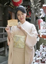 安田聖愛　「たくさんの人に届きますように。羽ばたいてほしい」着物姿で映画「みらいしのほこう」ヒット祈願