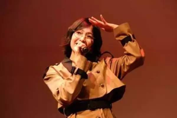 腰の位置が高すぎ！167cmKARA知英　これは鍛えてる！32歳の凄いワンピ姿に騒然「息を飲む綺麗さ」「綺麗なお姉さんすぎる」「キメの細さえぐい」」