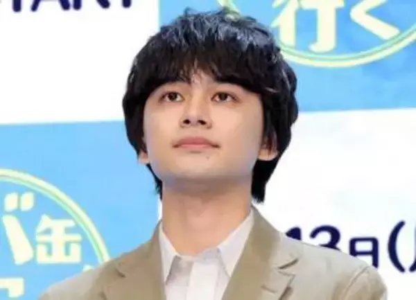 月9　ええっ誰！？「こんな演技上手いとは」ほぼ別人の黒髪JK役に騒然「髪が黒い！」「ついに月9すごい」「誰か分からなかった」