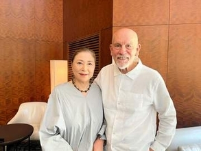 ジョン・マルコヴィッチが日本で舞台演出  互いに大ファン桐野夏生氏の小説「リアルワールド」　来年1月東京で世界初演
