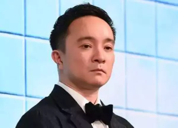誰？！これは分からんっ【ふり刑事】記者は人気芸人！　黒髪大人メイクの美女にSNSも「しっかり女優」「星野真里似」「演技力まで凄い」