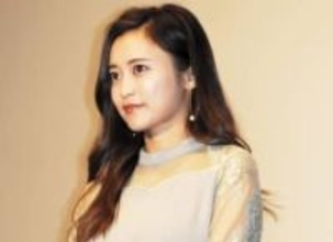 小島瑠璃子　息子が2歳に「パパの遺影に手を合わせて…」毎日全力の姿に思い「生まれてたった2年間で」