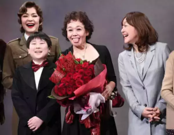 大竹しのぶ　主演舞台「ピアフ」上演200回達成　初演から15年での節目「頑丈な体に生んでくれた母に感謝」