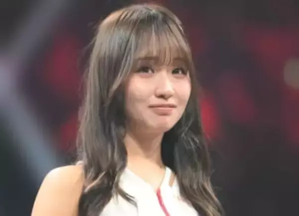 人気上昇中の森脇梨々夏「初のビジネスクラスはお部屋ってくらい広くて」機内ショットに反響　豪華な機内食も