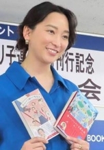 杏　パリ旅＆パリ生活エッセーを2冊同時刊行「私の30代がまるっとまとまった本」