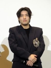 韓国人気俳優が映画公開を記念して来日！共演したい俳優は新垣結衣＆星野源「お願いします！」日本語でアピール