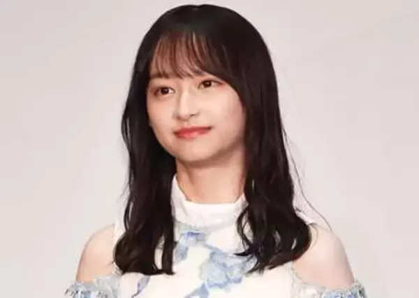 「次元が違う」影山優佳　最強清楚ビジュのゴールド免許写真に反響続々「すべてにおいて『優良』」「本物の美人の証明書」
