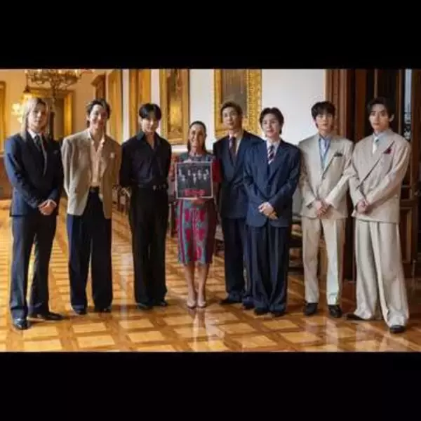 BTSがツアーでメキシコへ　大統領と歓談後バルコニーでファンへあいさつ　一目見ようと約5万人集結