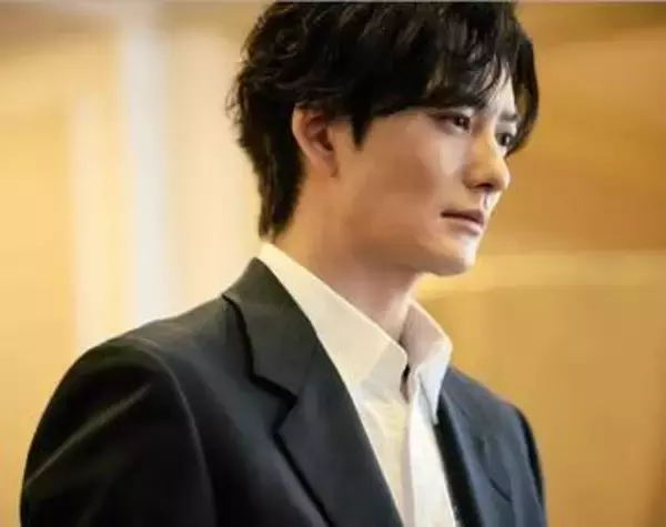 金10「田鎖ブラザーズ」車いすの工場長の妻が→まさかのトップ女優　黒幕疑惑「実は歩ける説」　暗闇の逃走犯のシルエットが